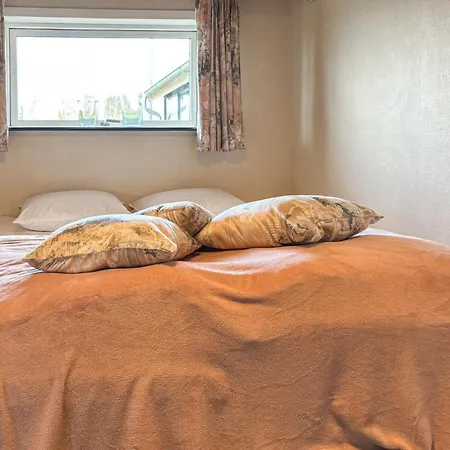 4 Bedroom Lovely In Øster Assels